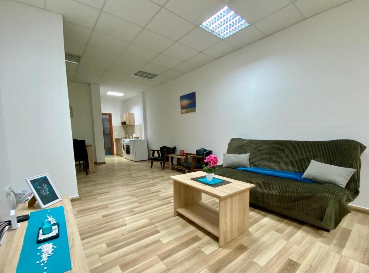 Bellavista Apartmani Stara Pazova Buitenkant foto