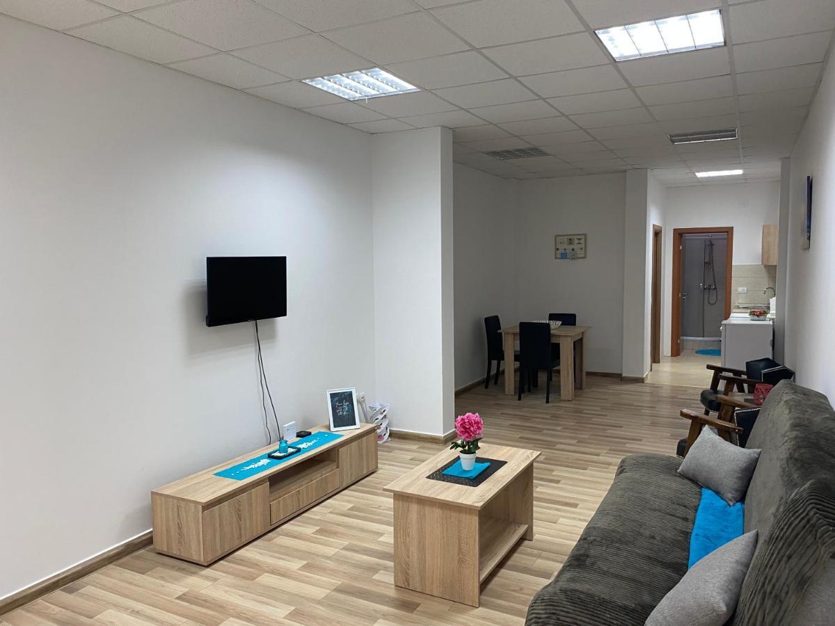 Bellavista Apartmani Stara Pazova Buitenkant foto