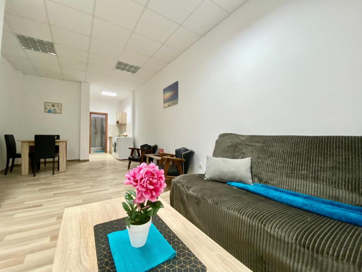 Bellavista Apartmani Stara Pazova Buitenkant foto